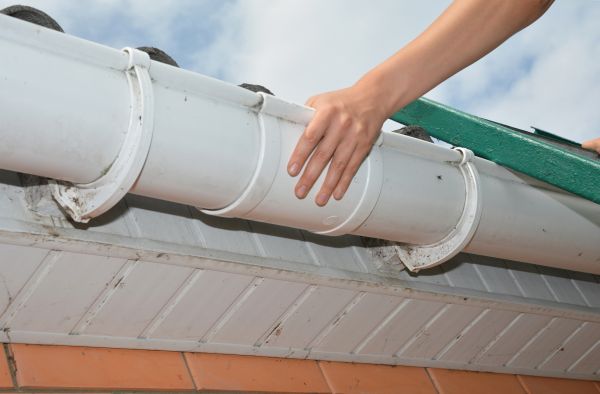 Gutter Reattachment in Chattanooga